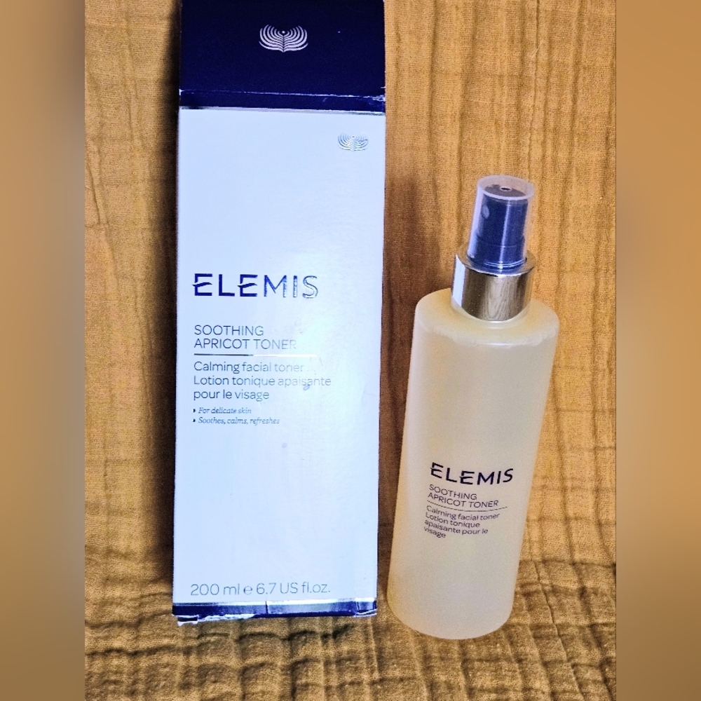 ELEMIS Soothing Apricot Toner — White, Navy